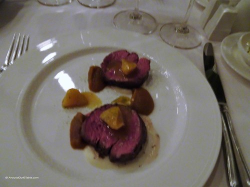 Beef tenderloin, pumpkin cream, garlic and ollucos