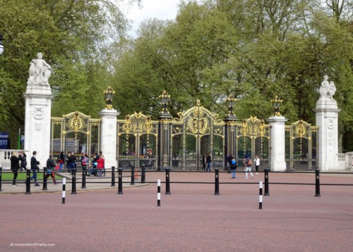 Canada Gate, Green Park