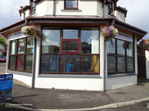 Can you see our drying clothes through the window?